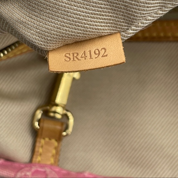 Louis Vuitton Neverfull Denim Stone Rose Appliqué - Picture 15 of 16